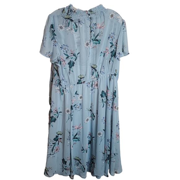 Torrid Mini Chiffon Smocked Dress, Floral Blue, 2X NWT - Picture 3 of 8